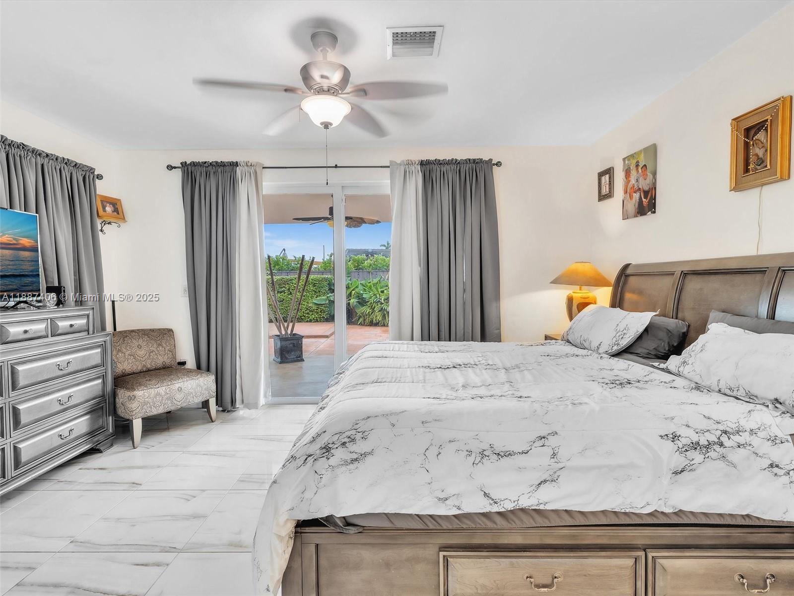 TREASURE ISLAND - Residential