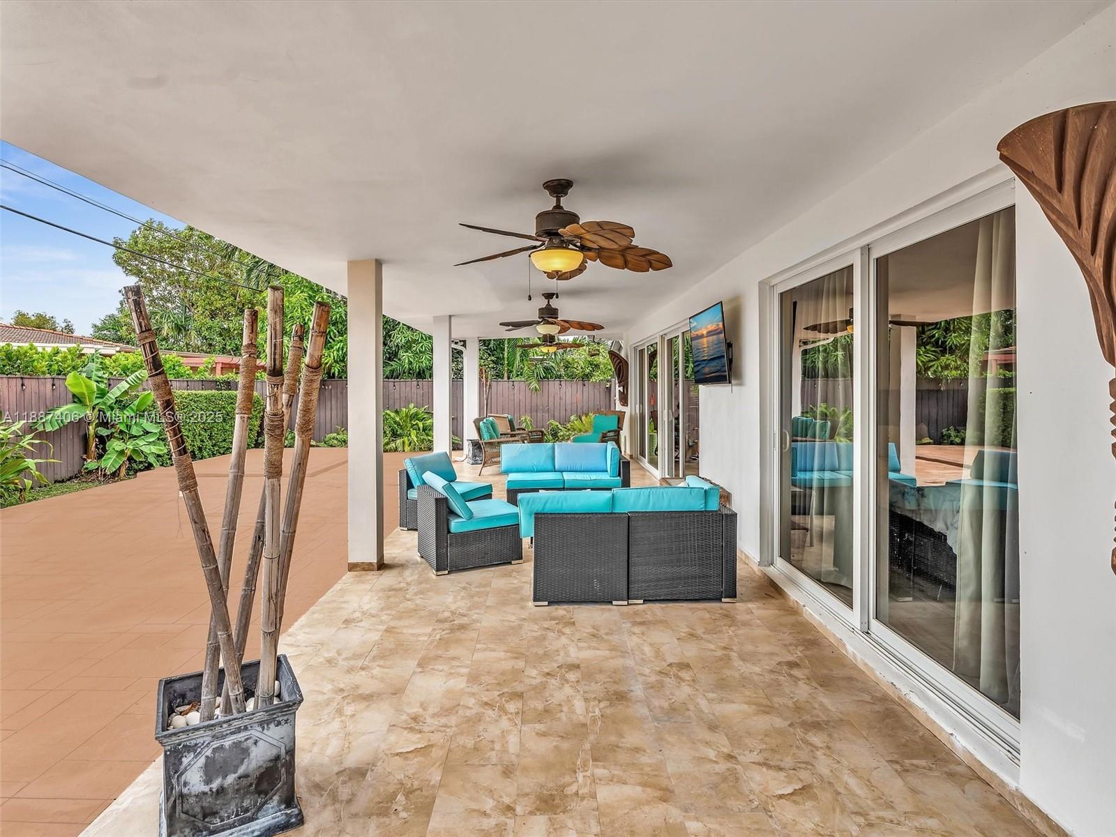 TREASURE ISLAND - Residential