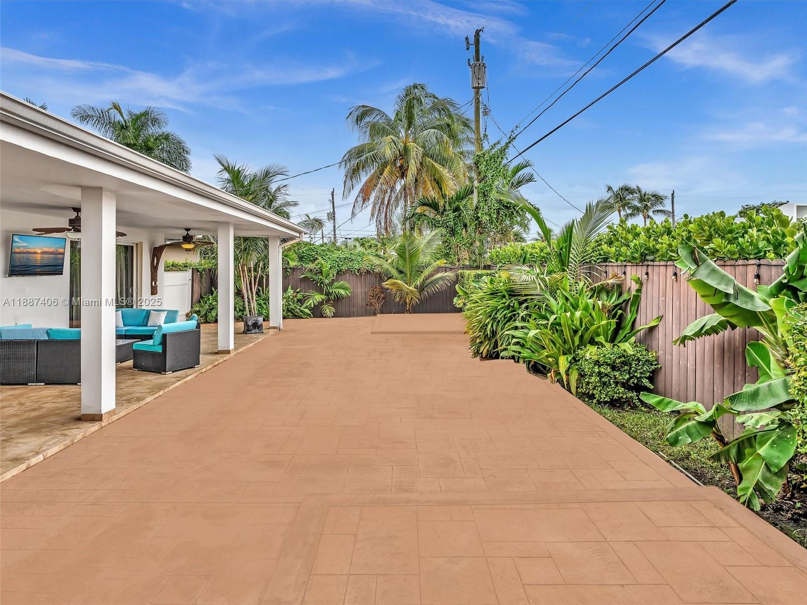 TREASURE ISLAND - Residential
