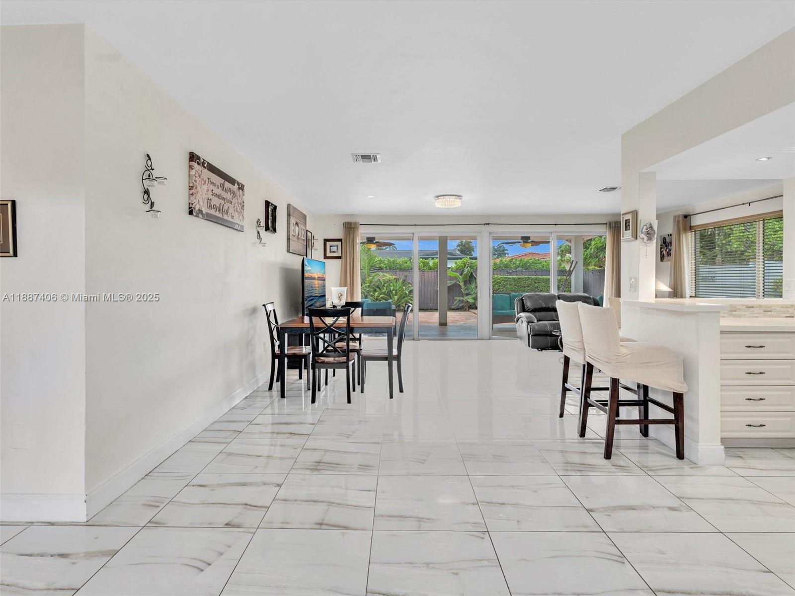 TREASURE ISLAND - Residential