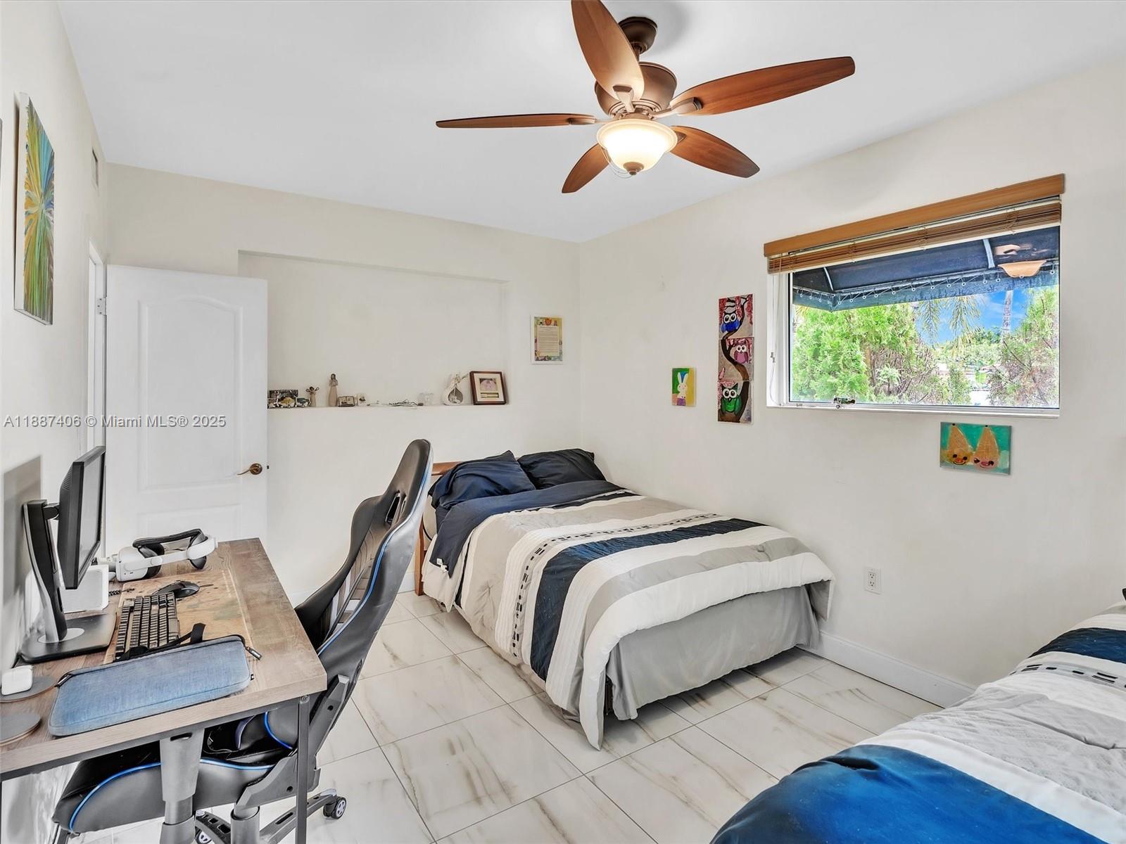 TREASURE ISLAND - Residential