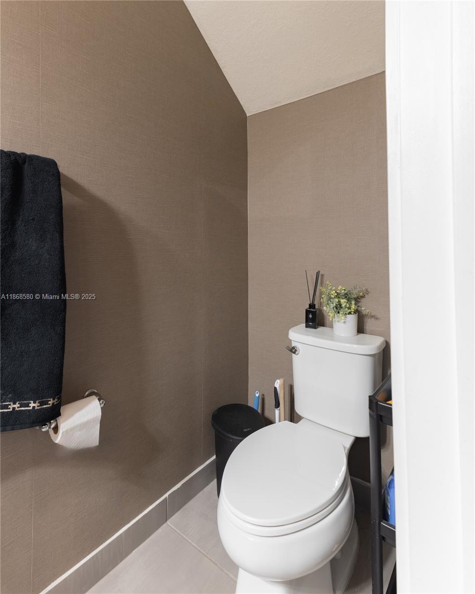 MC RESIDENTIAL - Residential