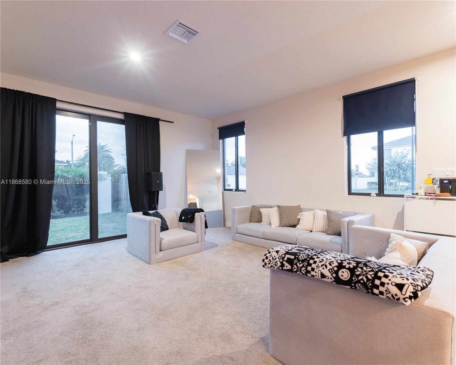 MC RESIDENTIAL - Residential