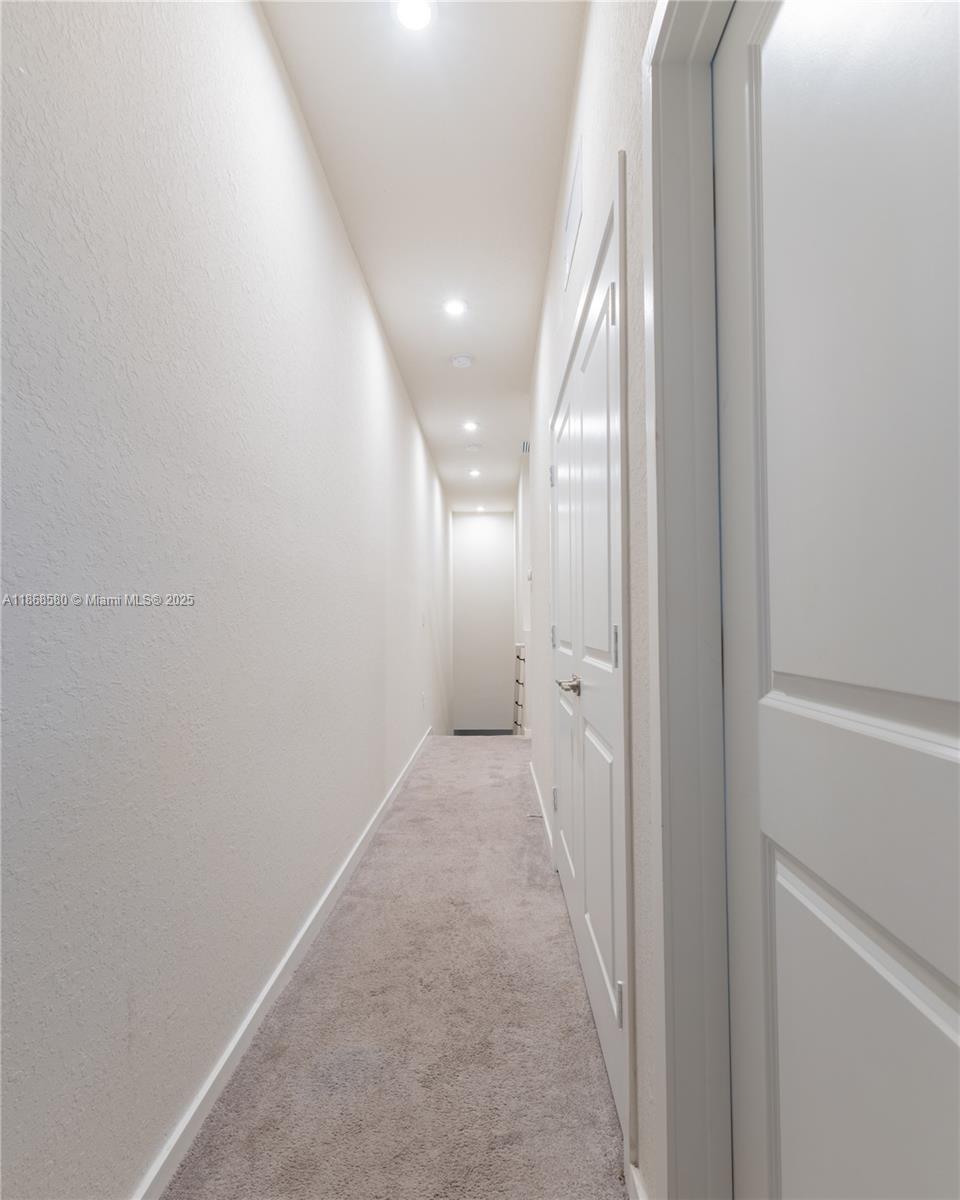 MC RESIDENTIAL - Residential