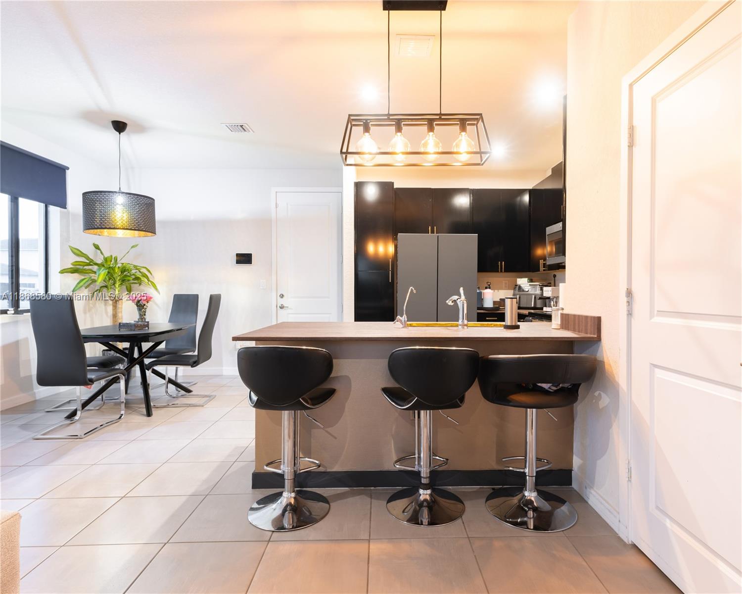 MC RESIDENTIAL - Residential