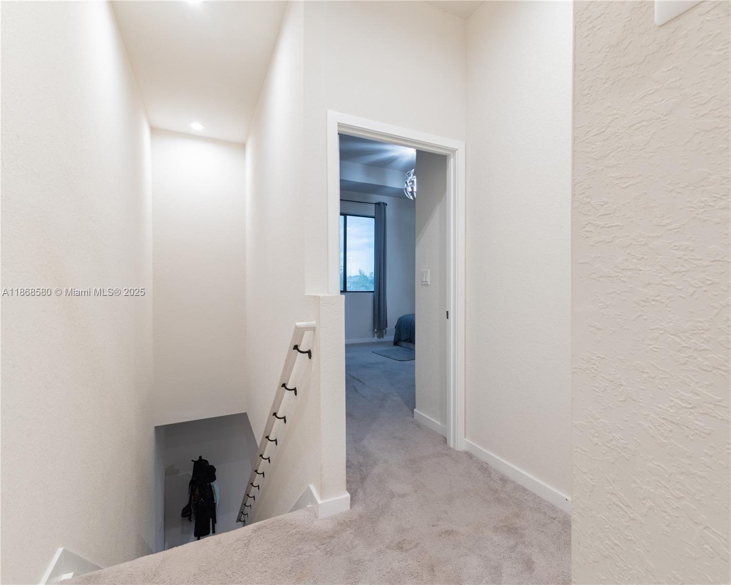 MC RESIDENTIAL - Residential