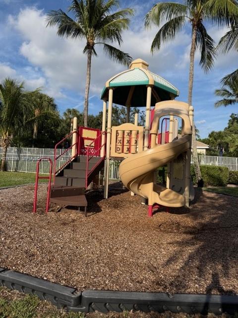 PALMBROOKE TOWNHOMES - Residential Lease