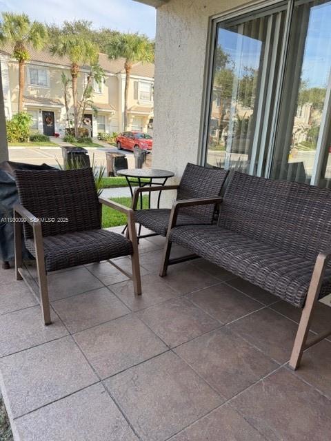 PALMBROOKE TOWNHOMES - Residential Lease