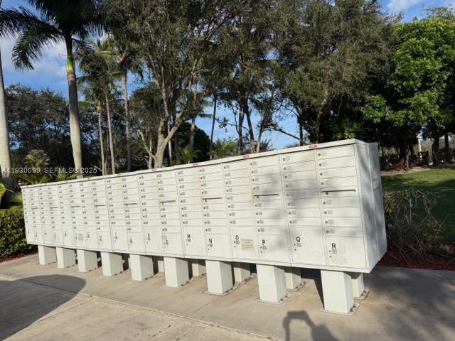 PALMBROOKE TOWNHOMES - Residential Lease