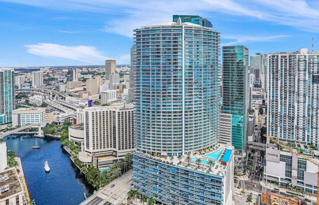 ICONBRICKELL CONDO NO 1 - Residential