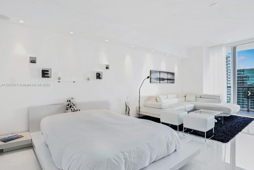 ICONBRICKELL CONDO NO 1 - Residential