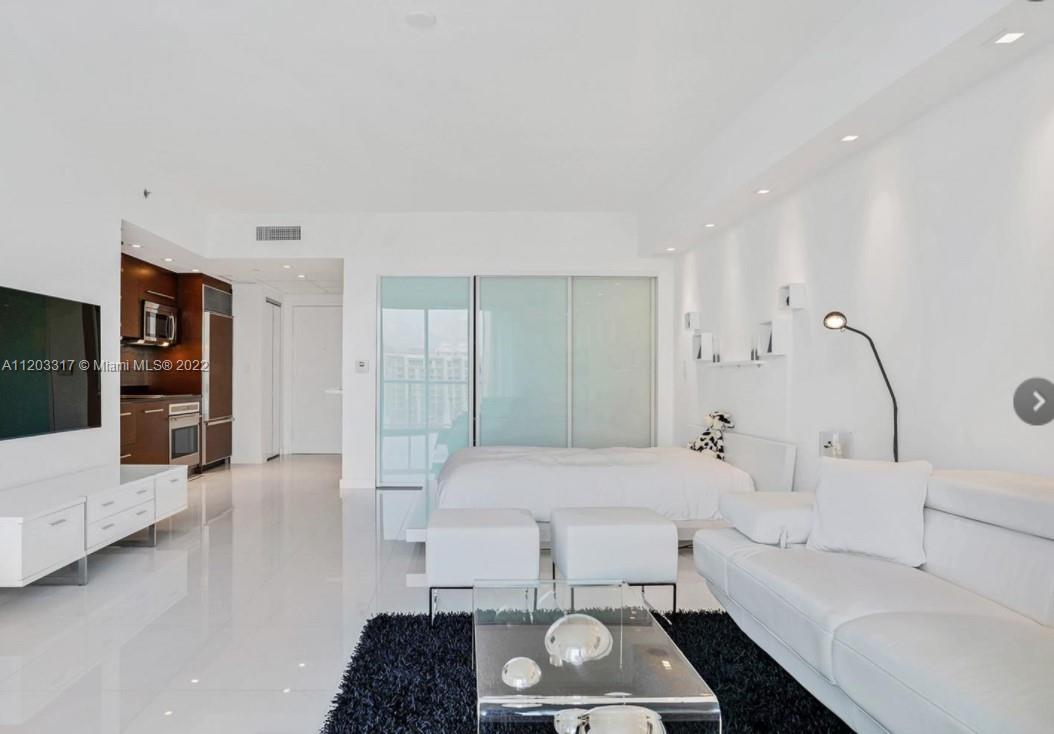 ICONBRICKELL CONDO NO 1 - Residential