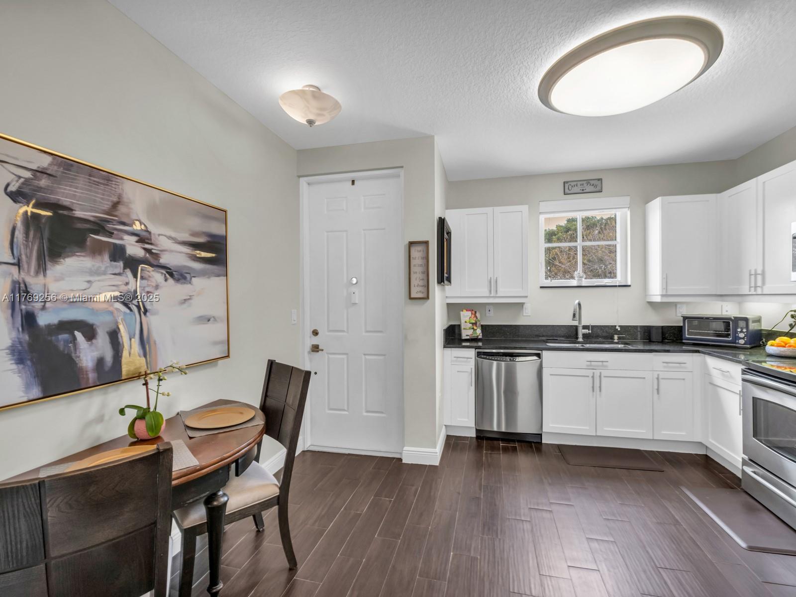 VILLAGE AT SAILBOAT BEND - Residential Lease