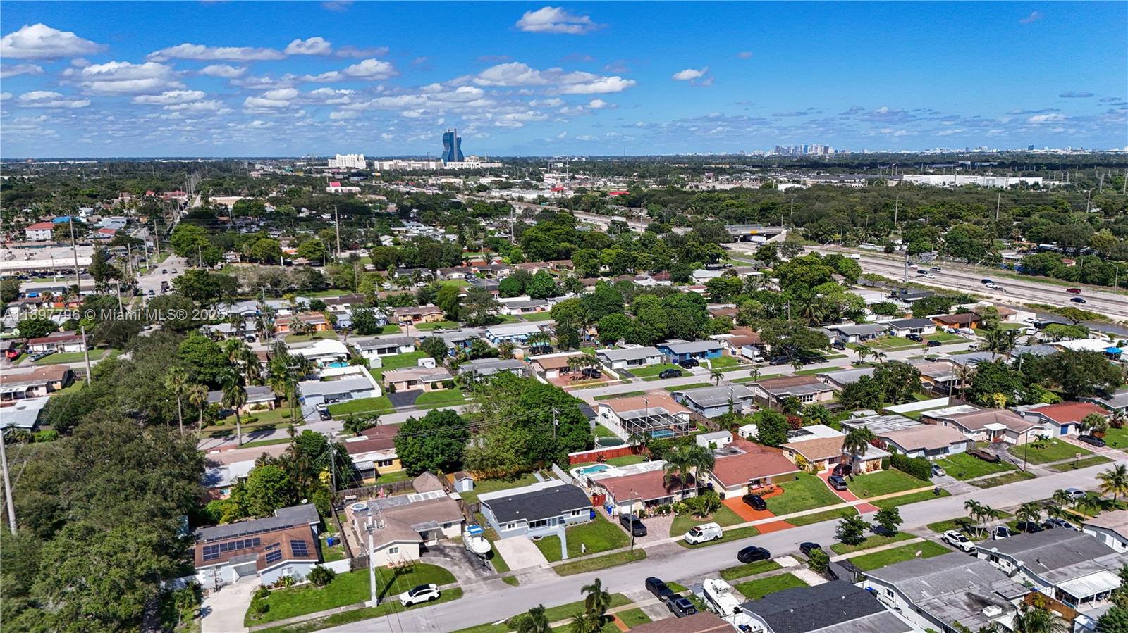 DRIFTWOOD PLAZA NO 3 - Residential