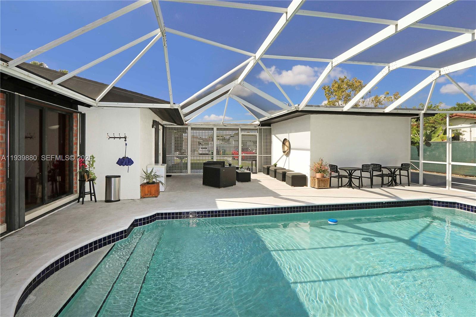 SOUTHERN ESTS 7TH ADDN SE - Residential