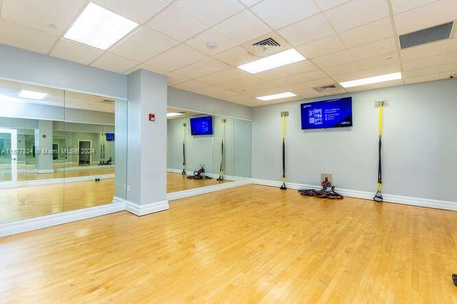 THE WAVE CONDO - Residential Lease