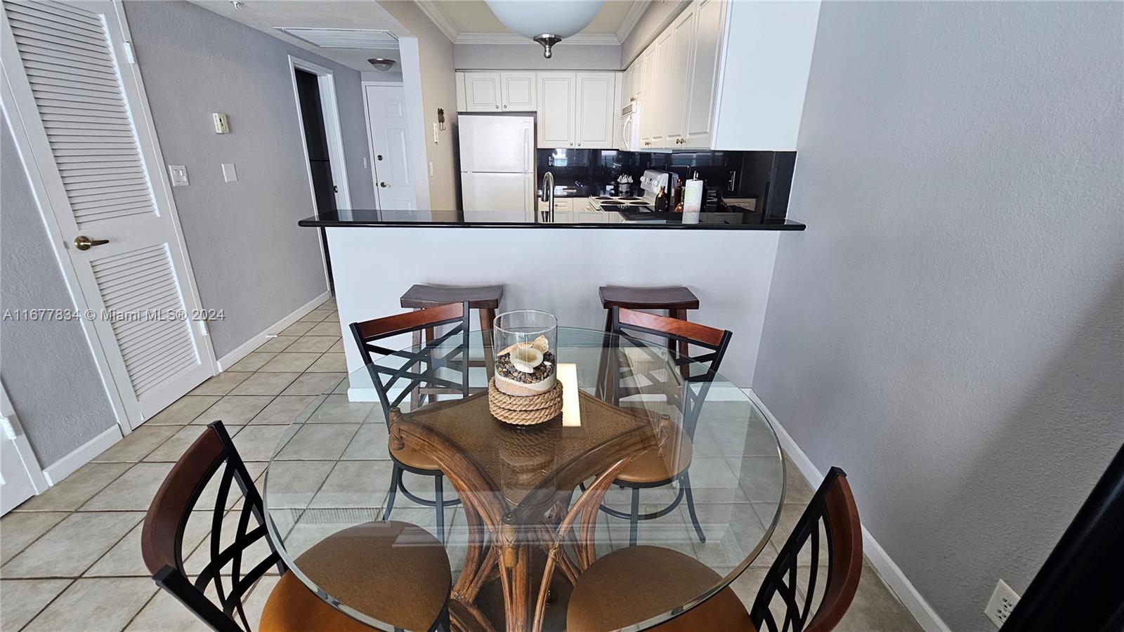 THE WAVE CONDO - Residential Lease