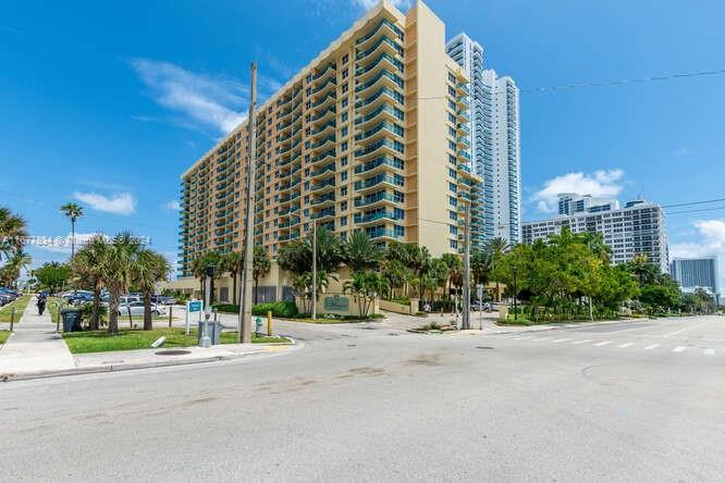 THE WAVE CONDO - Residential Lease