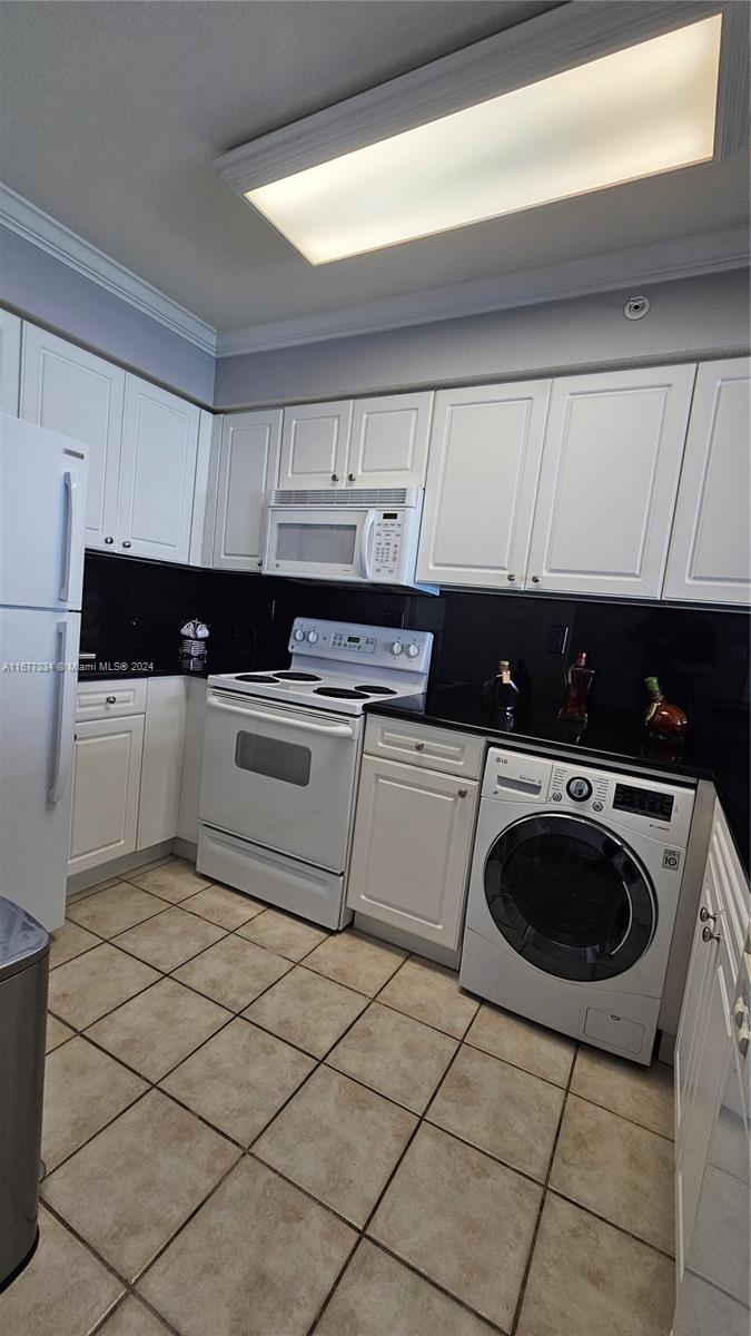 THE WAVE CONDO - Residential Lease