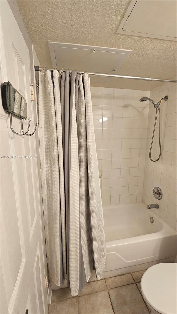 THE WAVE CONDO - Residential Lease