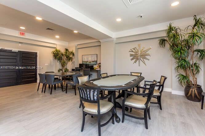 THE WAVE CONDO - Residential Lease