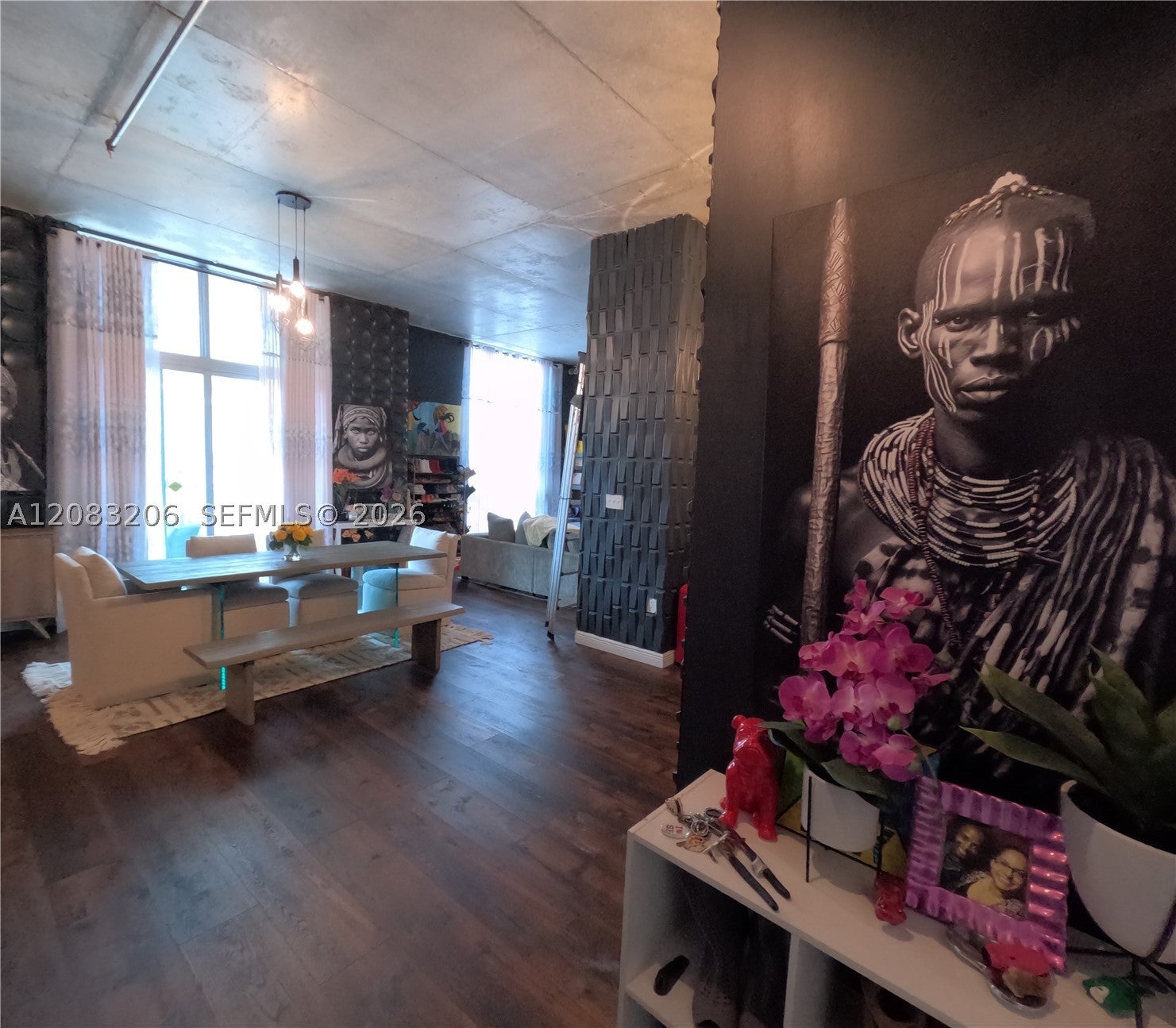 2100 Van Buren St 222