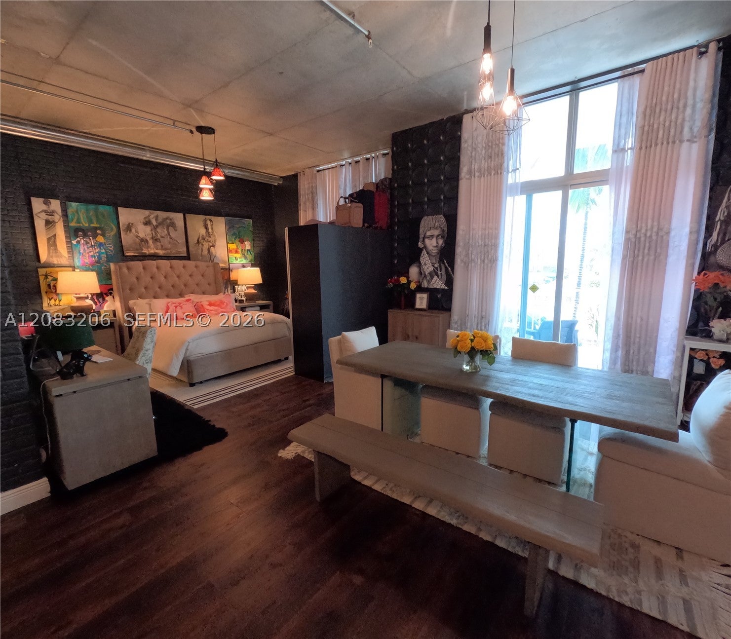 2100 Van Buren St 222
