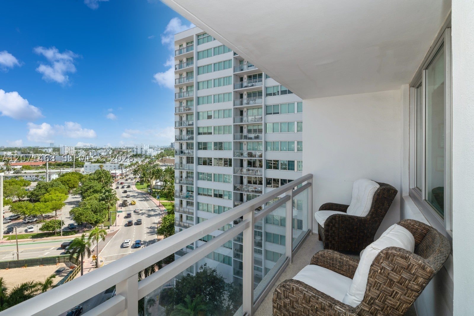 7135 Collins Ave 1125