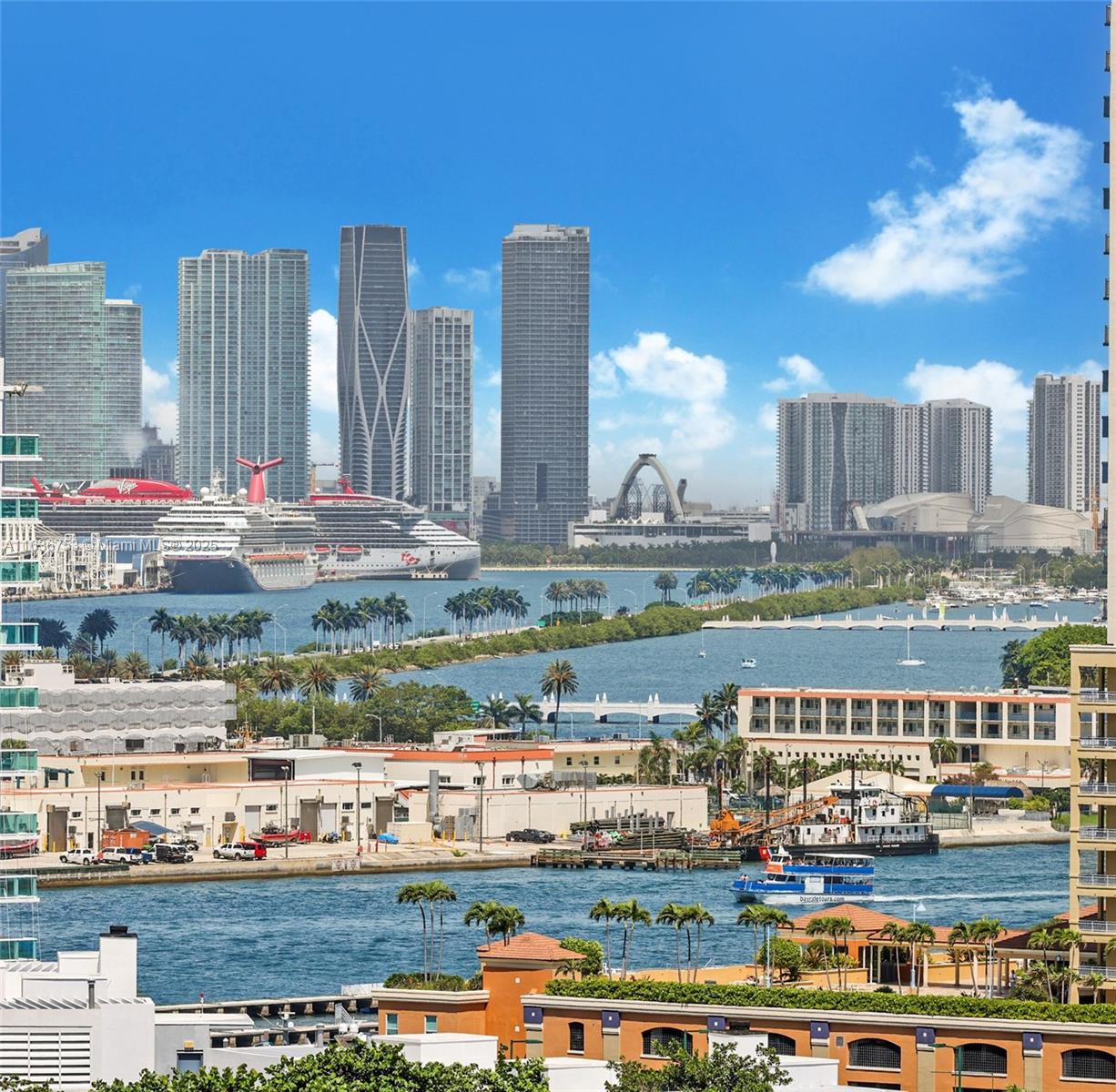 CONTINUUM ON SOUTH BEACH - Residential