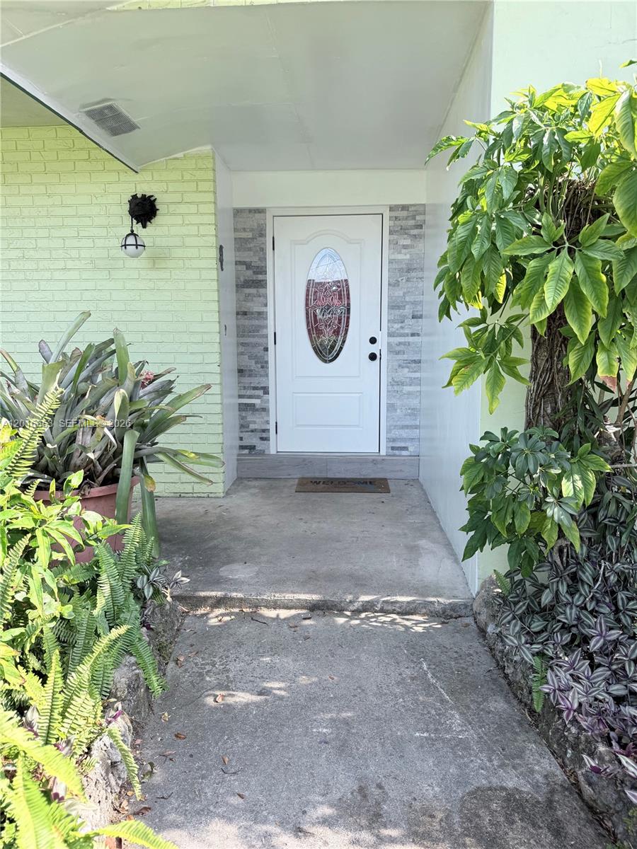 4420 NW 16th St
