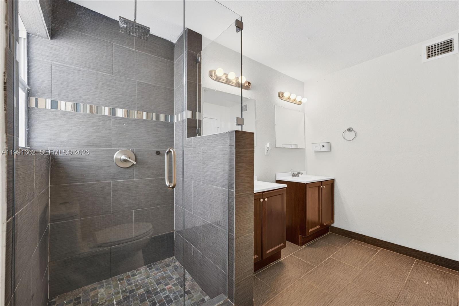 FOREST PARK - Residential