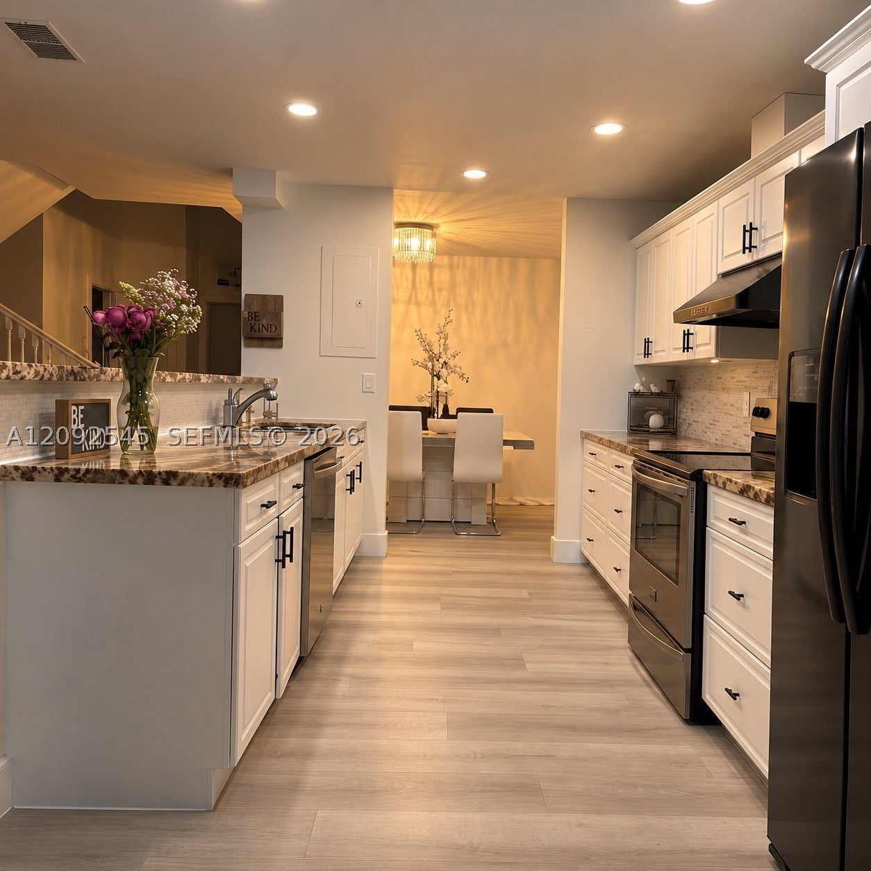 4678 NW 30th St