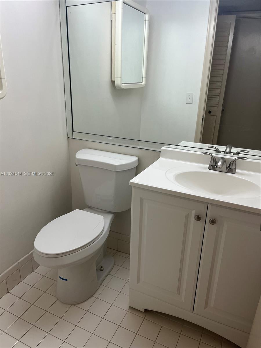 NEW HAMPTON AT CENTURY VI - Residential Lease