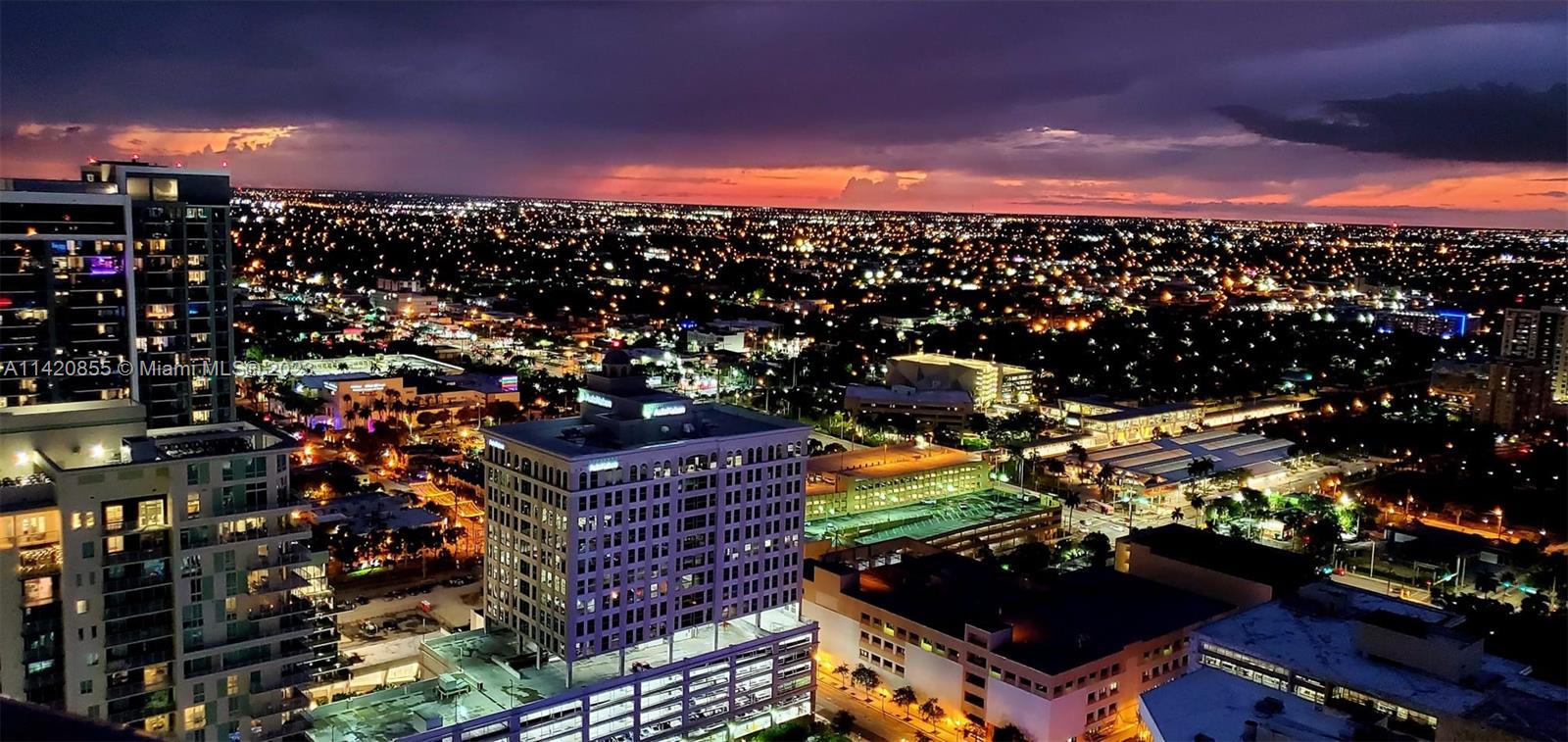 100 LAS OLAS CONDO - Residential