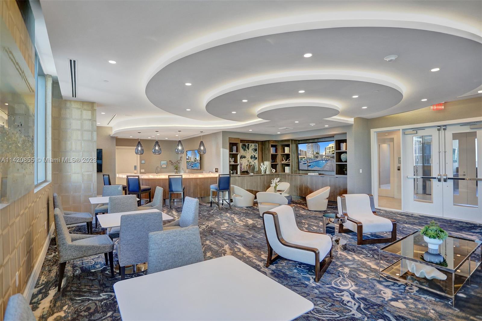 100 LAS OLAS CONDO - Residential