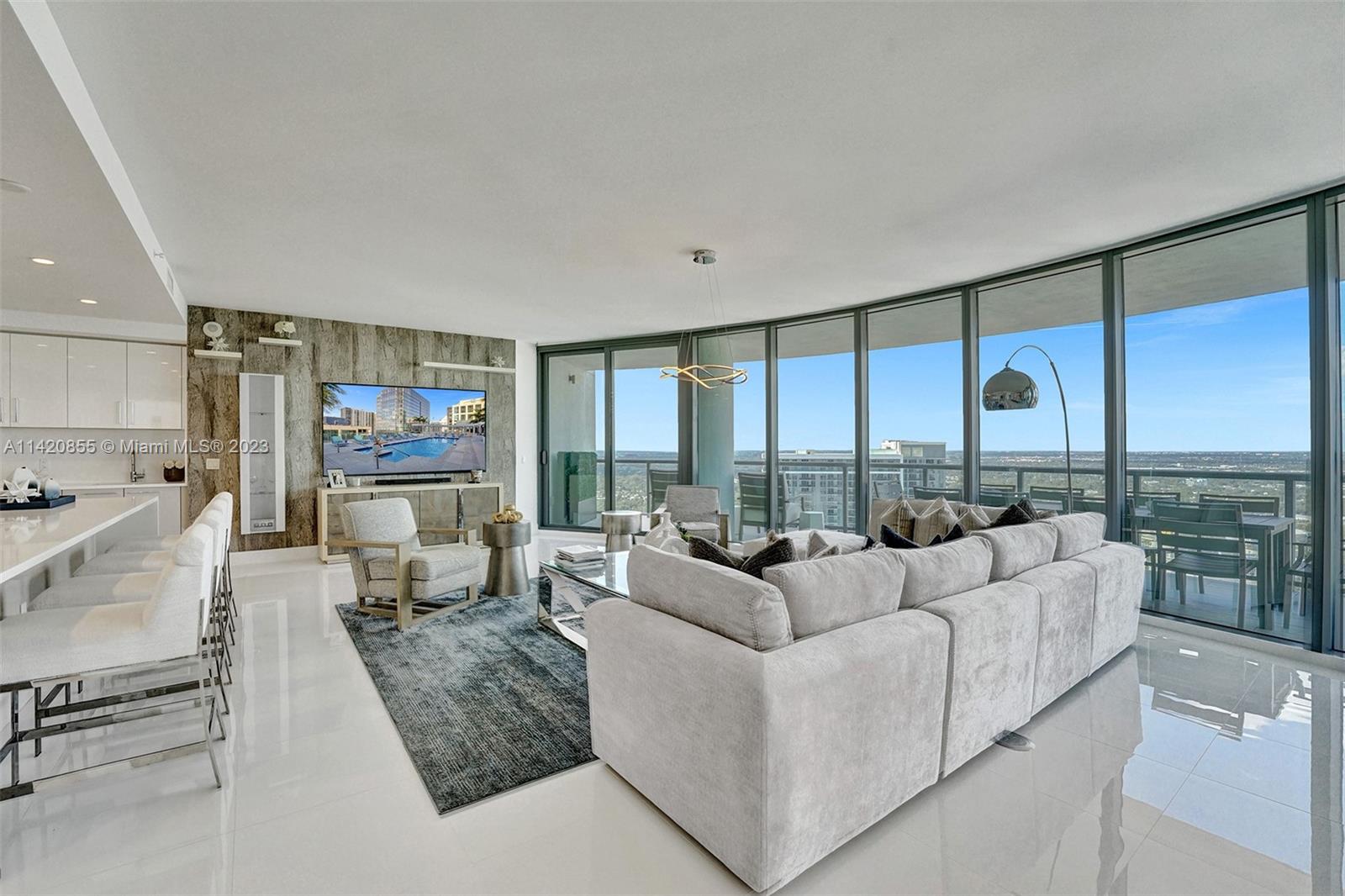 100 LAS OLAS CONDO - Residential