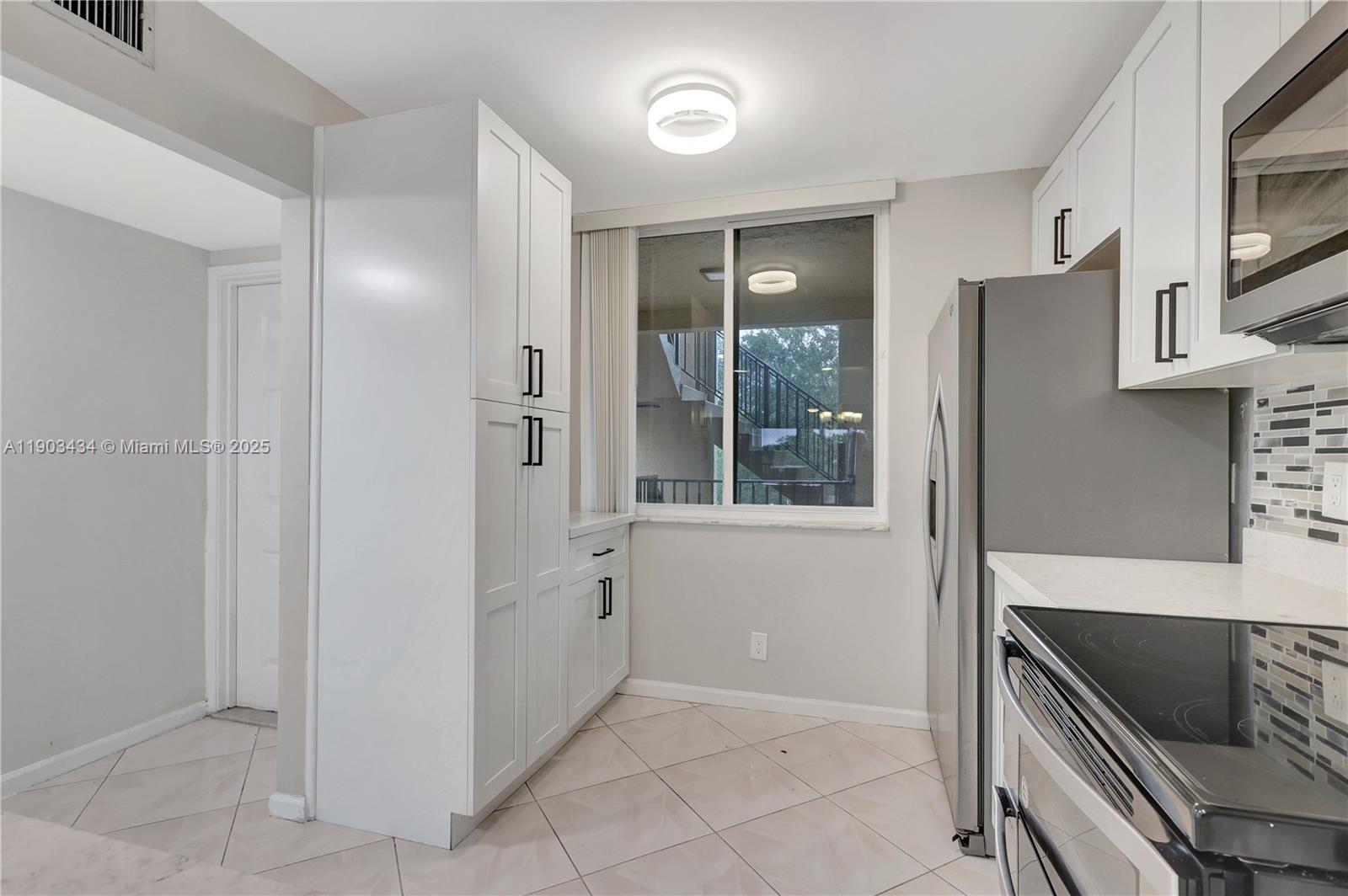 JACARANDA HEIGHTS CONDO - Residential Lease