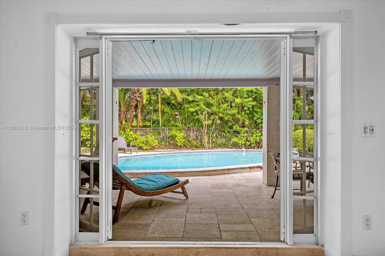 TROPICAL ISLE HOMES SUB 4 - Residential