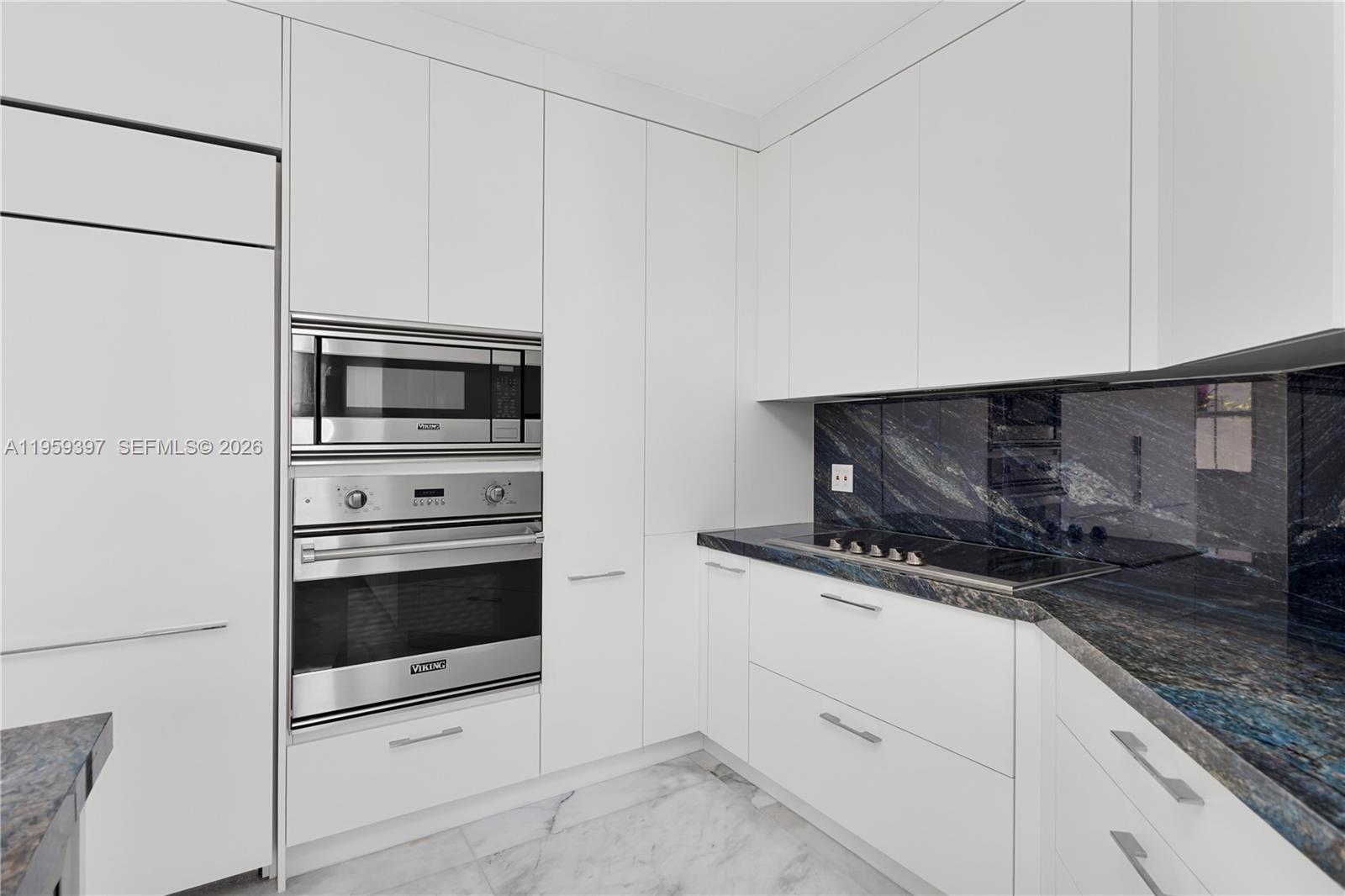 DORAL ISLES NORTH SEC ONE - Residential