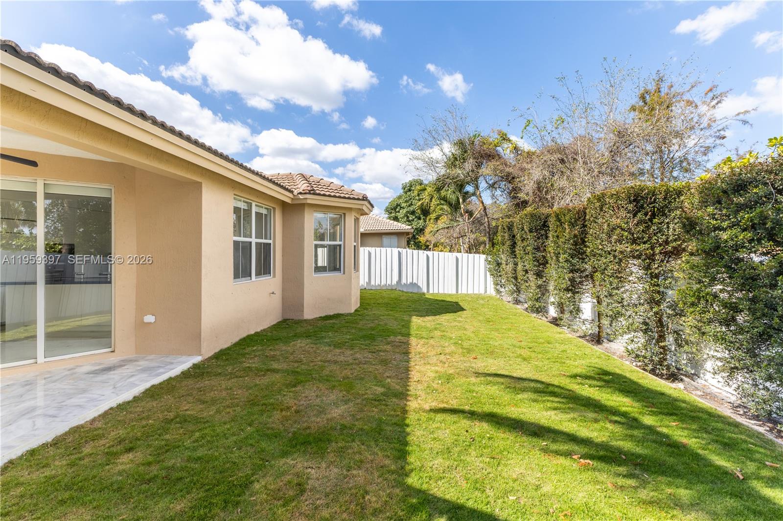 DORAL ISLES NORTH SEC ONE - Residential