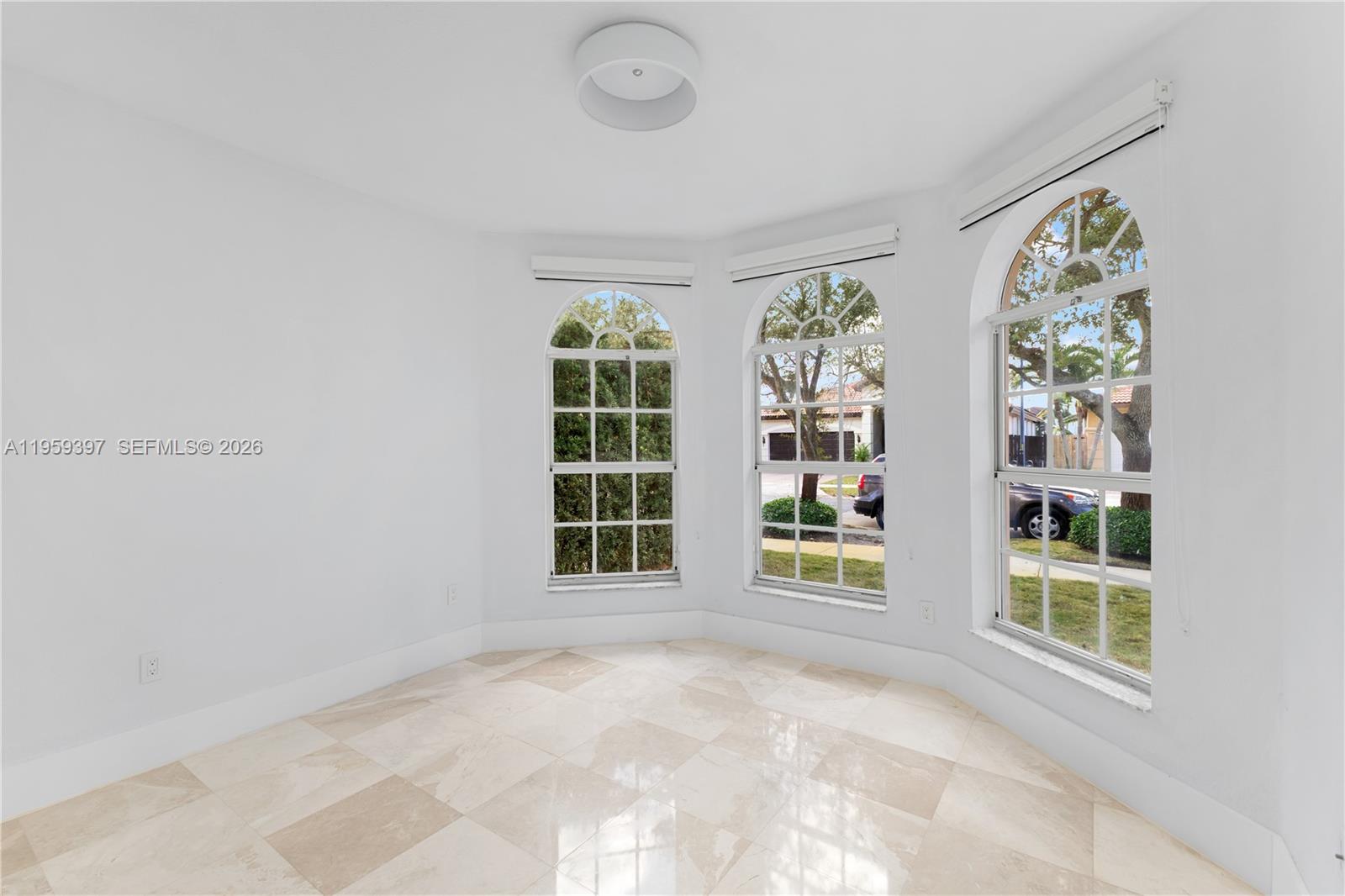 DORAL ISLES NORTH SEC ONE - Residential