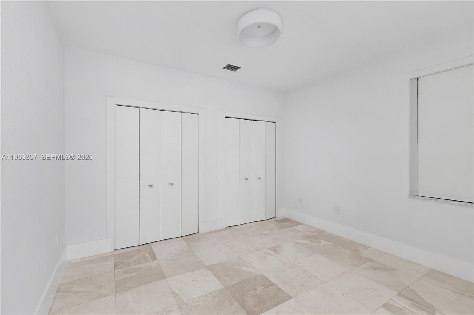 DORAL ISLES NORTH SEC ONE - Residential