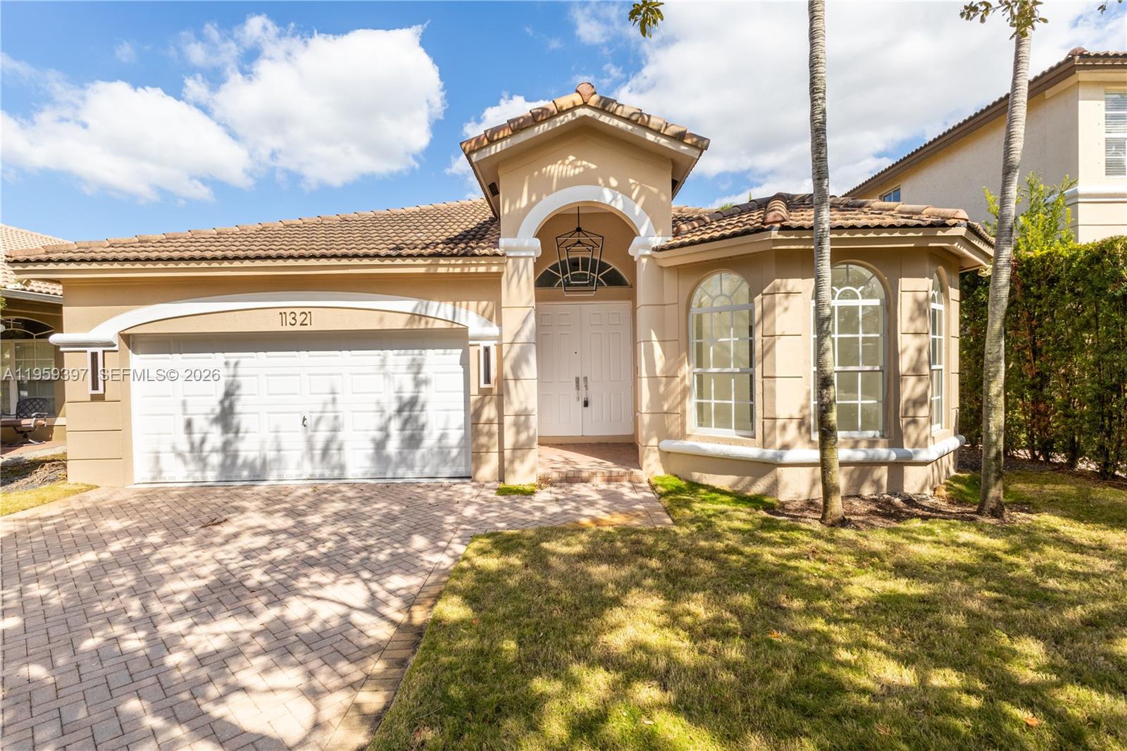 DORAL ISLES NORTH SEC ONE - Residential