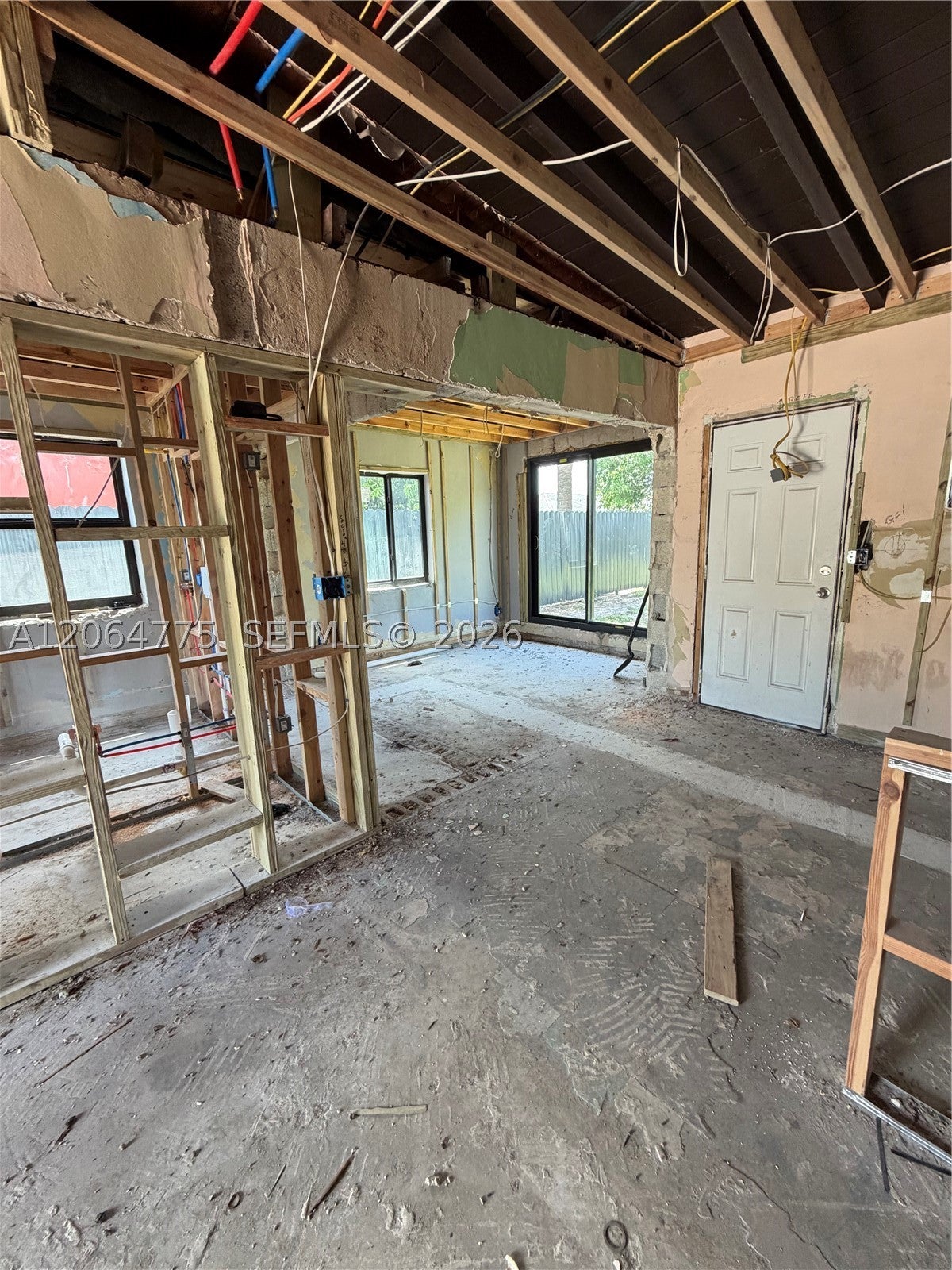 2732 NW 5th St