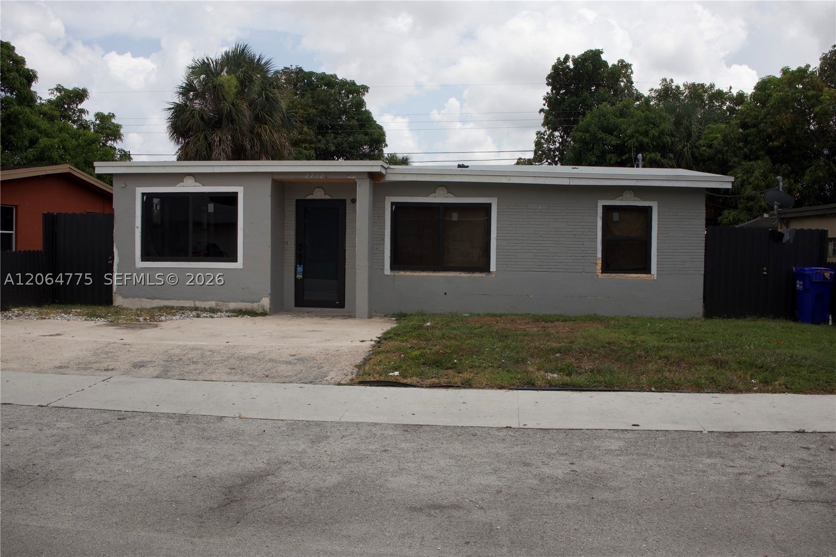2732 NW 5th St