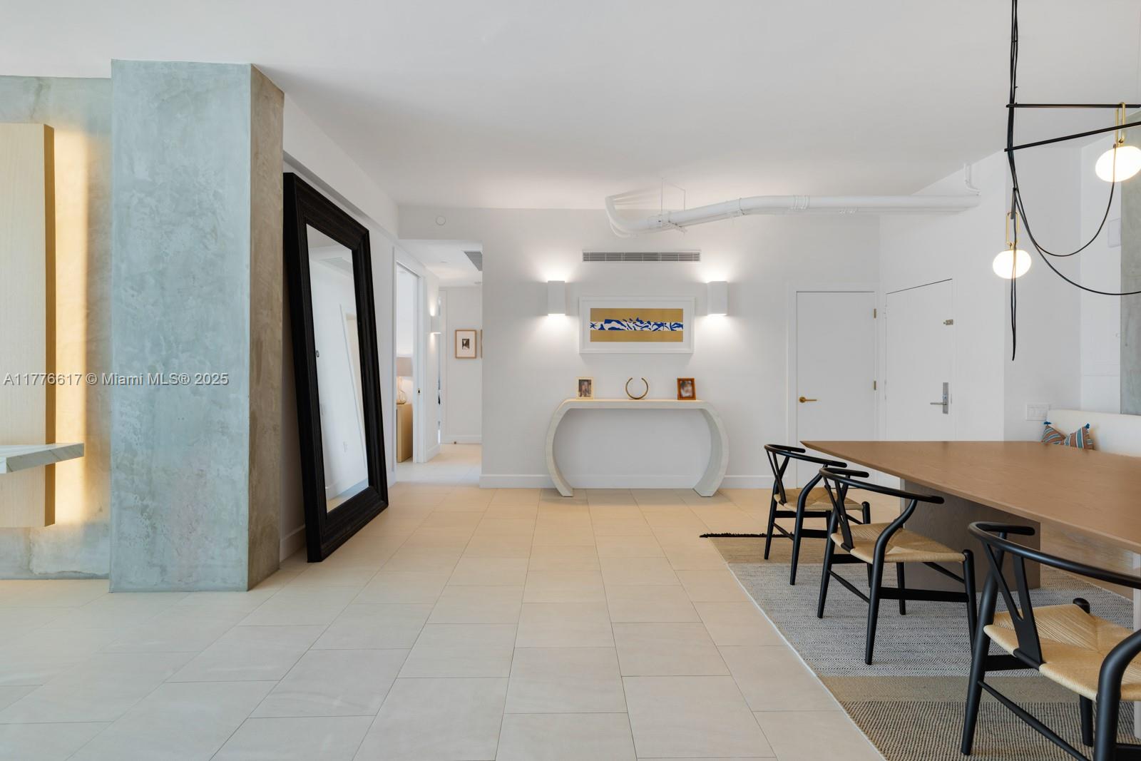 KENILWORTH CONDO - Residential