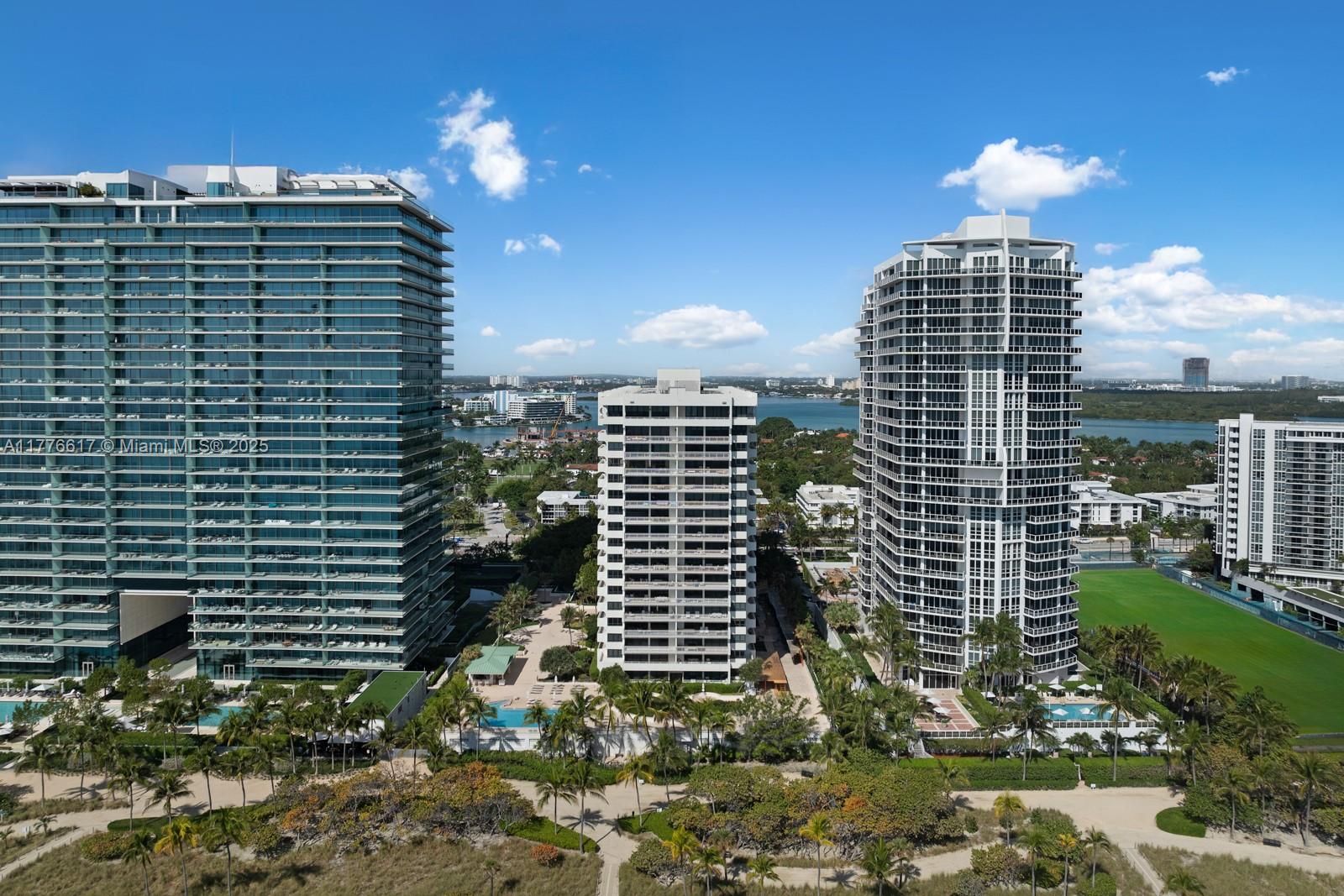 KENILWORTH CONDO - Residential