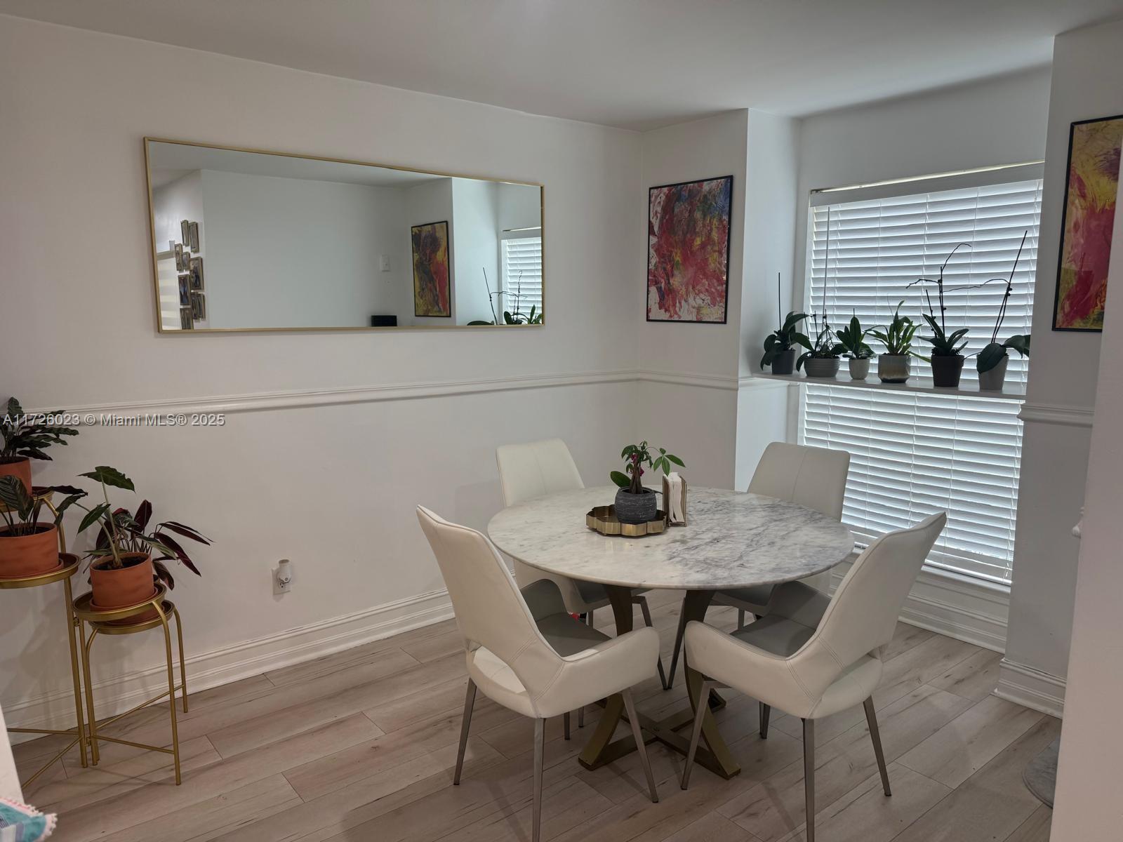 SAVANNAH AT RIVERSIDE CON - Residential