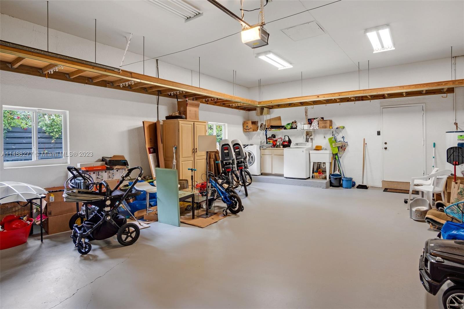 KENDAL GREEN HOMESITES - Residential