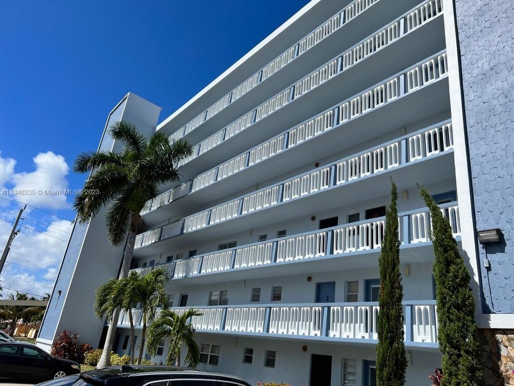 Photo of 300 NE 12th Ave #503, Hallandale Beach, FL 33009 (MLS # A11346235)